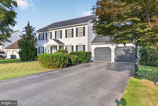 3076 JODI LN, Dover, PA 17315