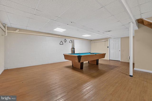 3076 JODI LN, Dover, PA 17315