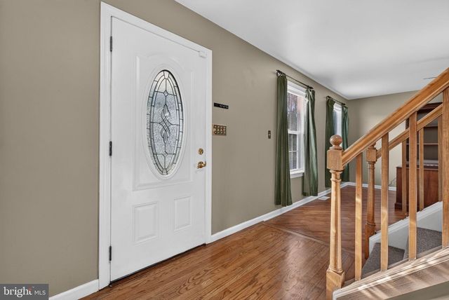 3076 JODI LN, Dover, PA 17315