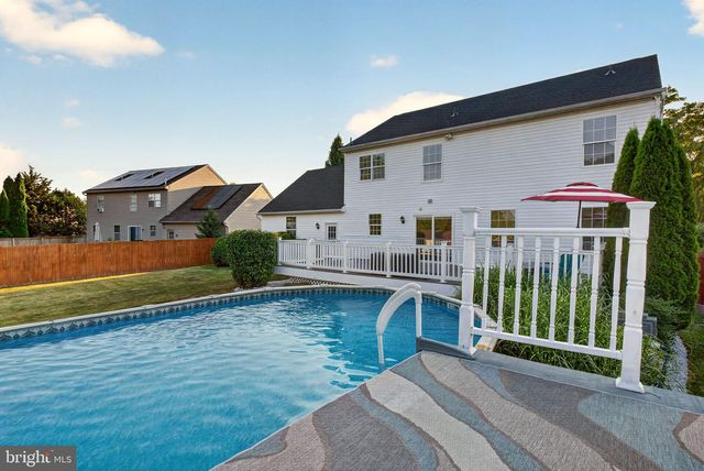 3076 JODI LN, Dover, PA 17315