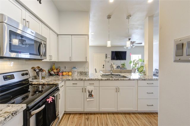 3800 Tanglewilde Street 803, Houston, TX 77063
