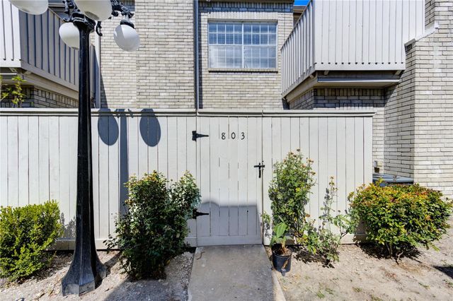 3800 Tanglewilde Street 803, Houston, TX 77063