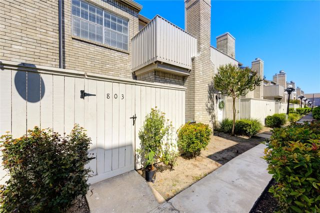 3800 Tanglewilde Street 803, Houston, TX 77063