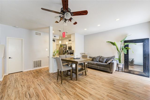 3800 Tanglewilde Street 803, Houston, TX 77063