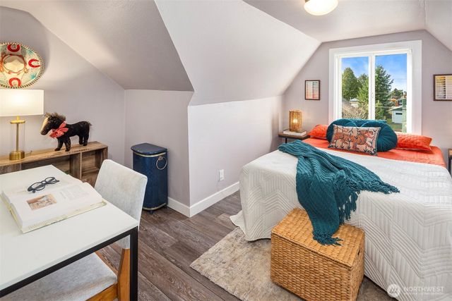 10820 2nd Avenue SW, Seattle, WA 98146