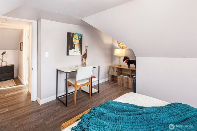 10820 2nd Avenue SW, Seattle, WA 98146