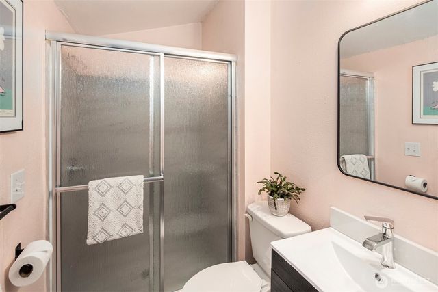 10820 2nd Avenue SW, Seattle, WA 98146