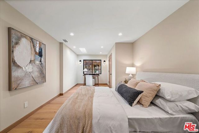 14537 Hesby Street, Sherman Oaks, CA 91403