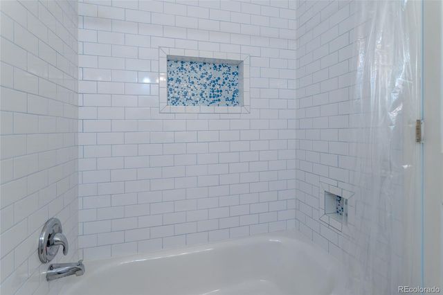 9957 Croke Drive, Denver, CO 80260