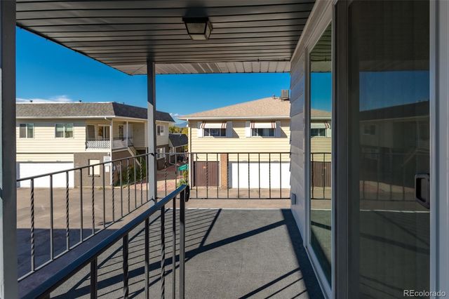 9957 Croke Drive, Denver, CO 80260