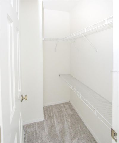 212 GOLDEN POND COURT, Valrico, FL 33594