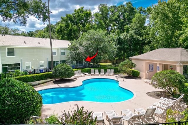 212 GOLDEN POND COURT, Valrico, FL 33594