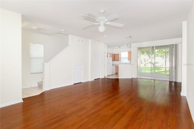 212 GOLDEN POND COURT, Valrico, FL 33594