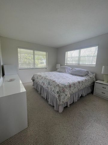 40 Keswick 40, Deerfield Beach, FL 33442