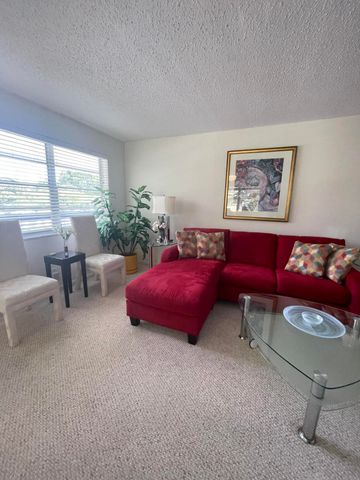 40 Keswick 40, Deerfield Beach, FL 33442