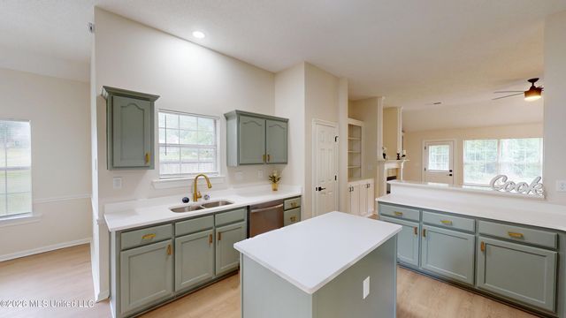 2471 Evening Shade Drive, Olive Branch, MS 38654