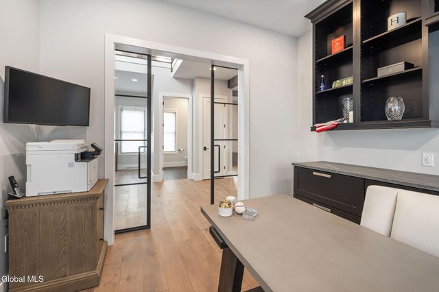 19 Aurora Avenue, Saratoga Springs, NY 12866