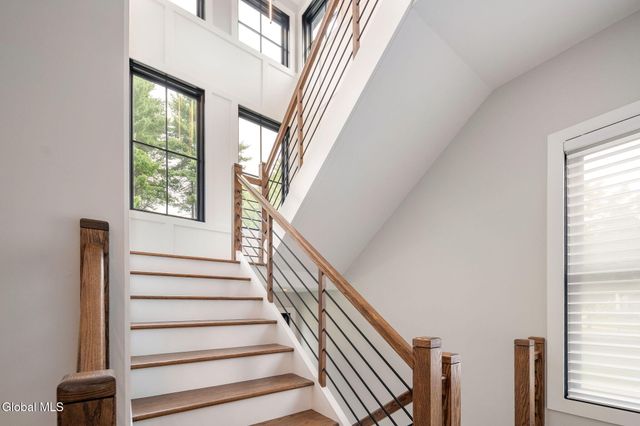 19 Aurora Avenue, Saratoga Springs, NY 12866