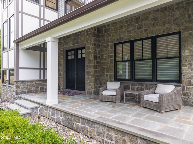 19 Aurora Avenue, Saratoga Springs, NY 12866