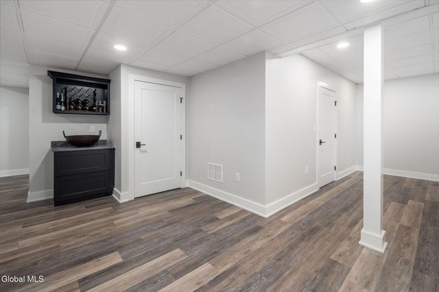 19 Aurora Avenue, Saratoga Springs, NY 12866