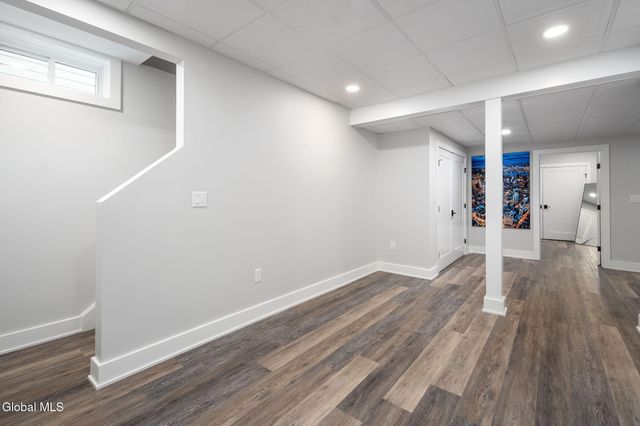 19 Aurora Avenue, Saratoga Springs, NY 12866