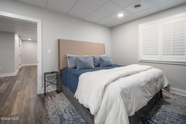 19 Aurora Avenue, Saratoga Springs, NY 12866