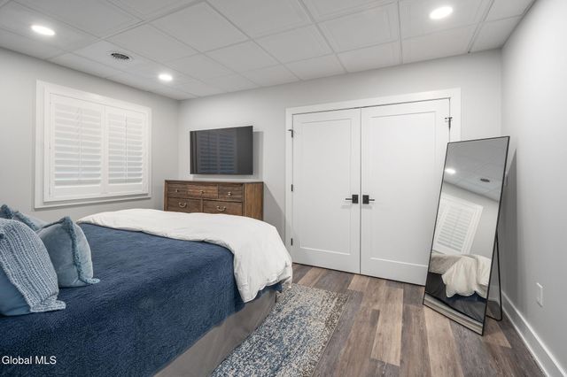 19 Aurora Avenue, Saratoga Springs, NY 12866