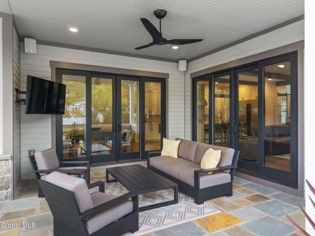 19 Aurora Avenue, Saratoga Springs, NY 12866