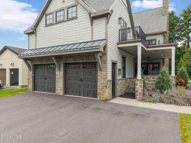 19 Aurora Avenue, Saratoga Springs, NY 12866