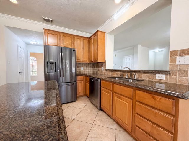 2922 Laurel Mist Court, Houston, TX 77345