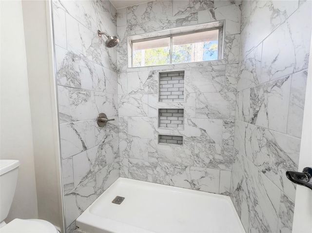 2922 Laurel Mist Court, Houston, TX 77345