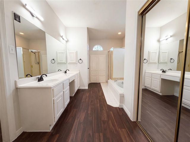 2922 Laurel Mist Court, Houston, TX 77345