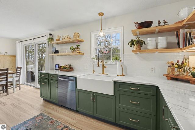 341 S Lincoln Road, Mt Pleasant, MI 48858