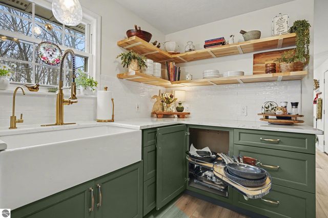 341 S Lincoln Road, Mt Pleasant, MI 48858