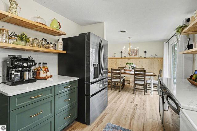 341 S Lincoln Road, Mt Pleasant, MI 48858