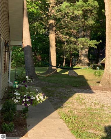 341 S Lincoln Road, Mt Pleasant, MI 48858