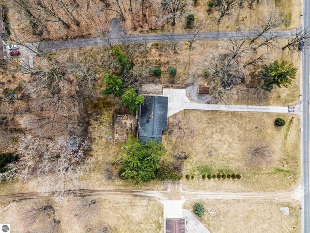 341 S Lincoln Road, Mt Pleasant, MI 48858