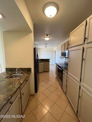6451 N Tierra de las Catalinas Apt 64, Tucson, AZ 85718