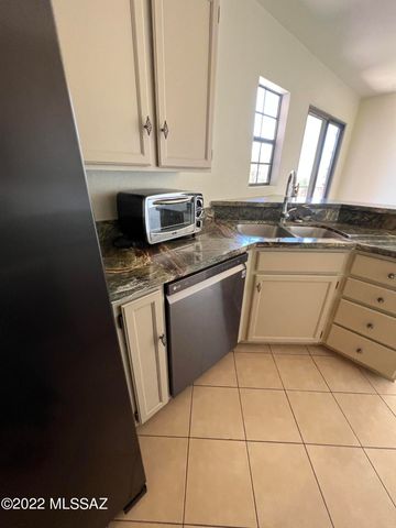 6451 N Tierra de las Catalinas Apt 64, Tucson, AZ 85718