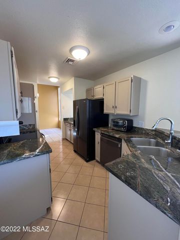 6451 N Tierra de las Catalinas Apt 64, Tucson, AZ 85718