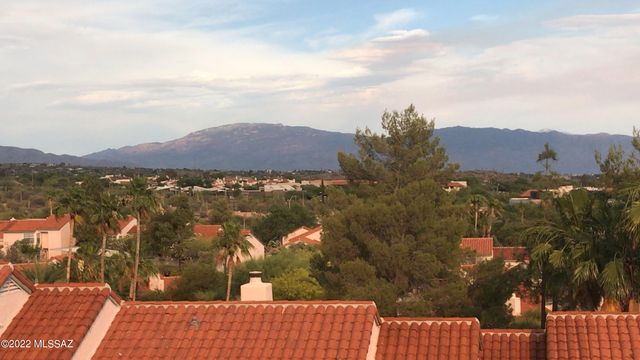 6451 N Tierra de las Catalinas Apt 64, Tucson, AZ 85718