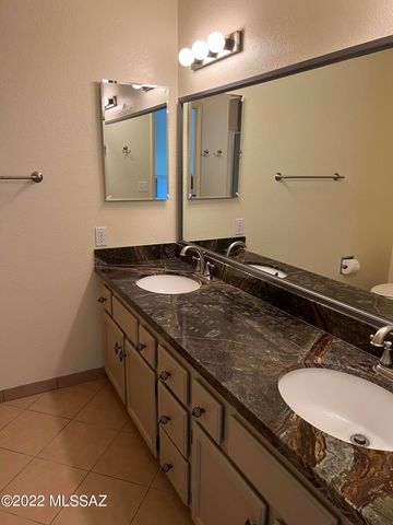 6451 N Tierra de las Catalinas Apt 64, Tucson, AZ 85718