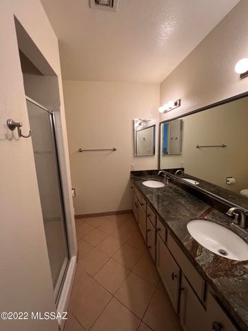 6451 N Tierra de las Catalinas Apt 64, Tucson, AZ 85718