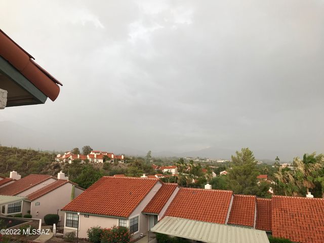 6451 N Tierra de las Catalinas Apt 64, Tucson, AZ 85718
