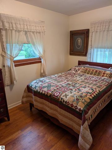 1618 Loraine Avenue, Lansing, MI 48910