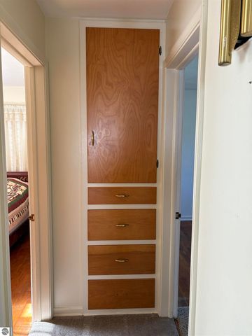 1618 Loraine Avenue, Lansing, MI 48910