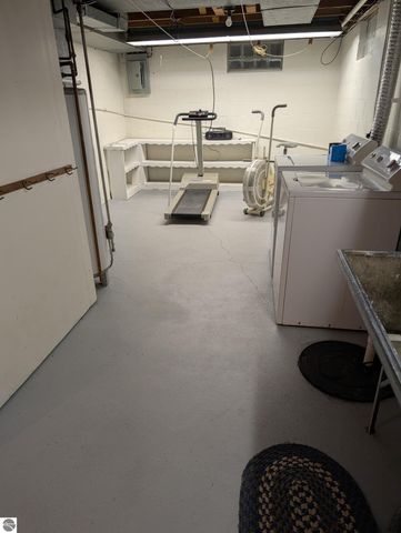 1618 Loraine Avenue, Lansing, MI 48910