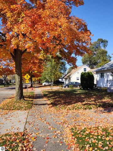 1618 Loraine Avenue, Lansing, MI 48910