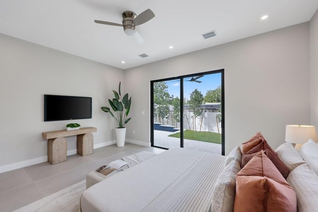 2015 NE 4th Avenue, Wilton Manors, FL 33305