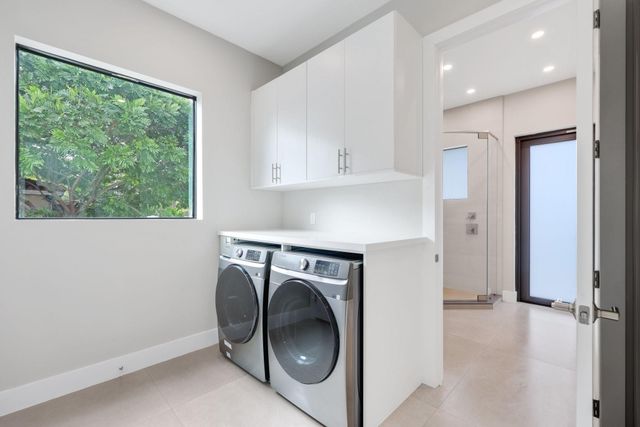 2015 NE 4th Avenue, Wilton Manors, FL 33305